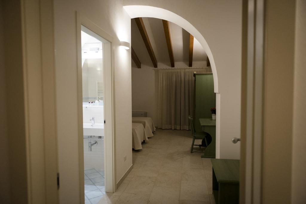 Masseria Martellotta Palagianello Cameră foto